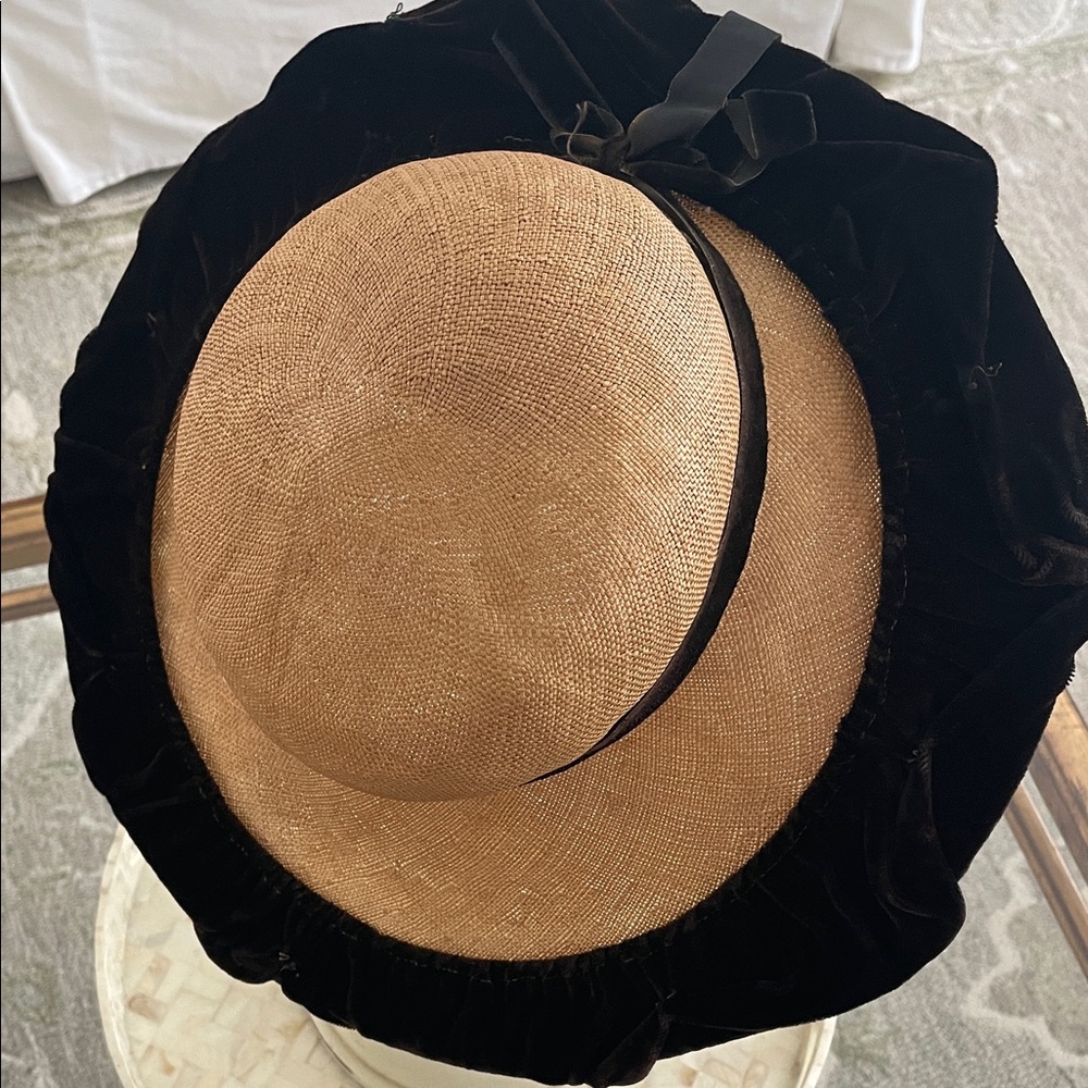 Vintage women’s Straw hat with Black velvet trim Meyer Brothers Paterson NJ